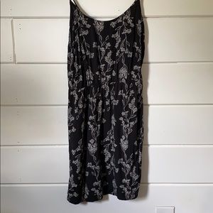 Black and White Floral Print Old Navy Dress